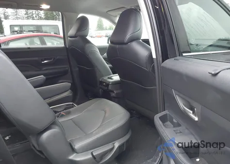 2025 Toyota Grand Highlander Xle из США, поврежденный, VIN 5TDAAAB51SS093966